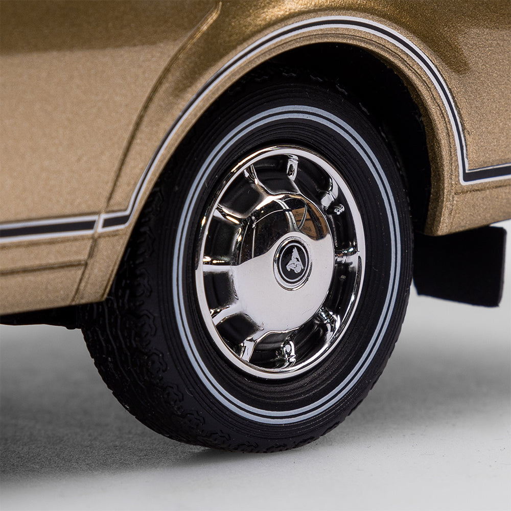 1:18 Holden HK Brougham - Inca Gold